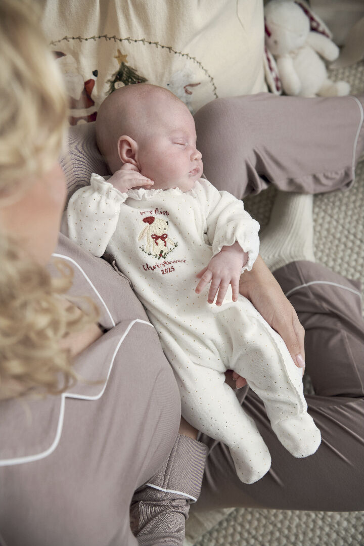 لباس قطعة واحدة بتطريز أرنب وماي فيرست كريسماس